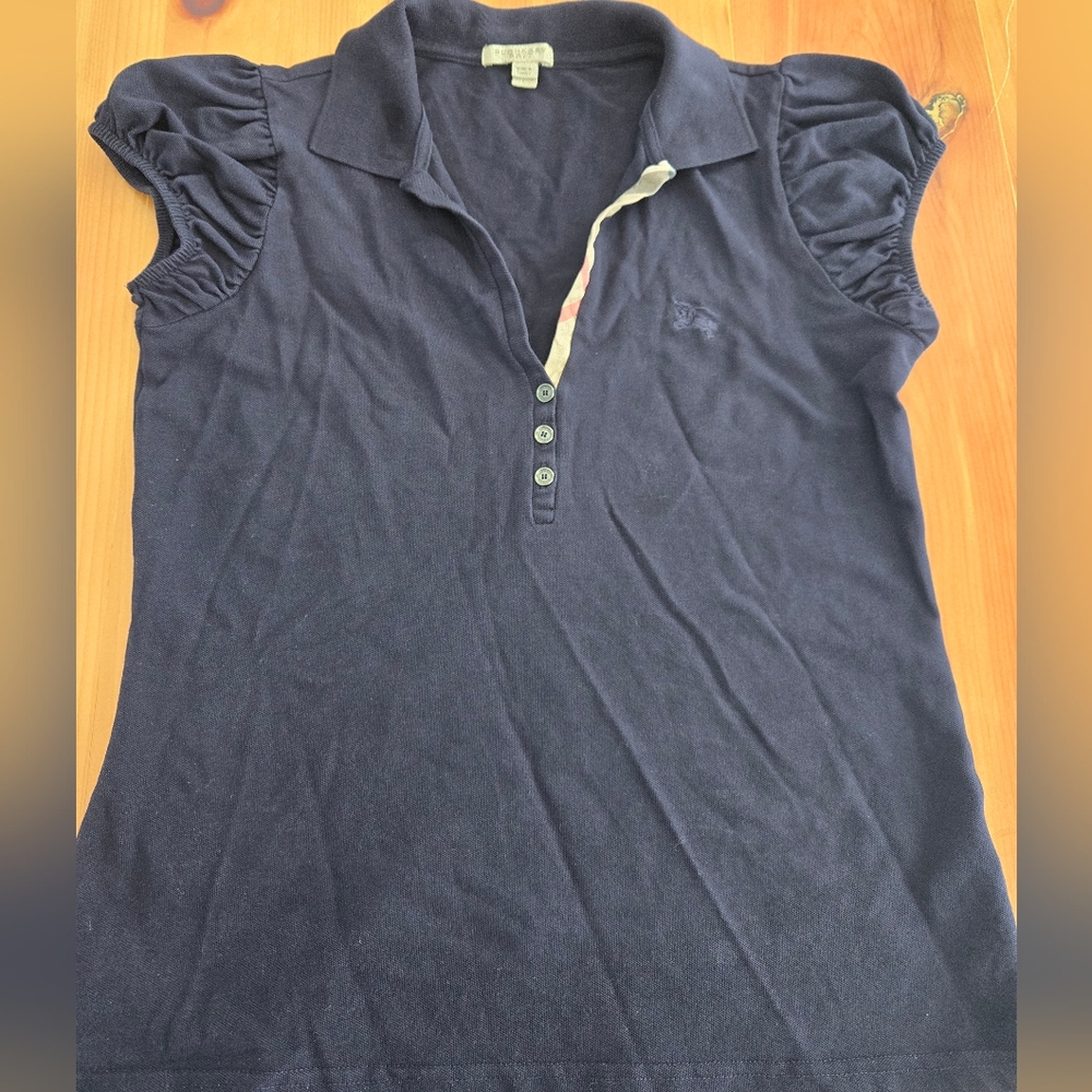 Burberry tshirt